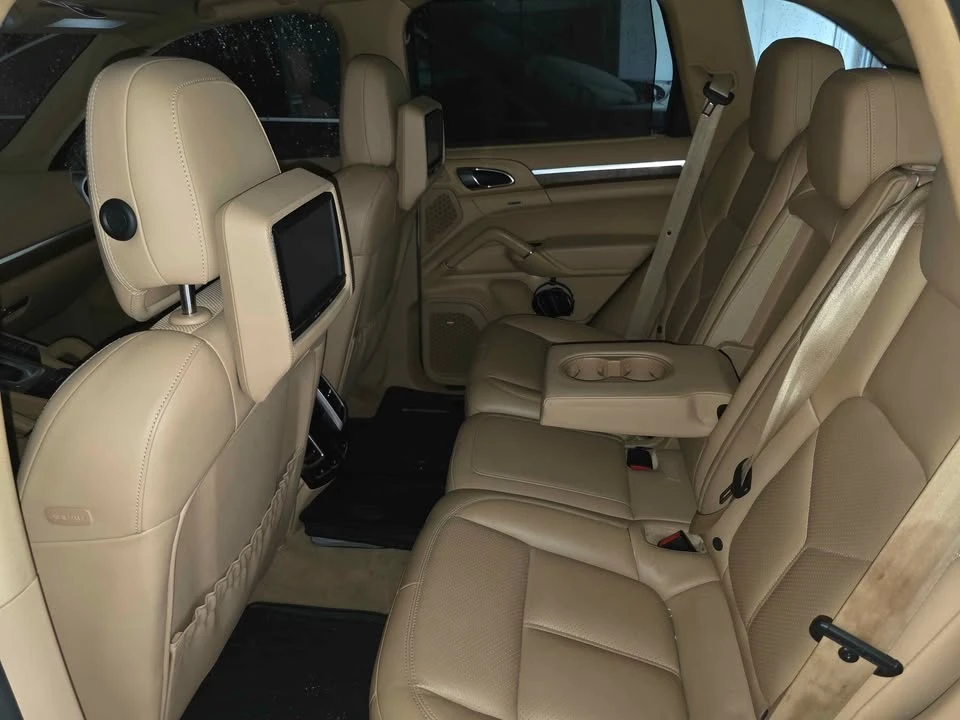 2015 Porsche 958 Cayenne - Image 7 of 12