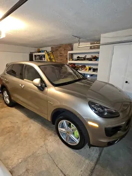 2015 Porsche Cayenne S E-Hybrid