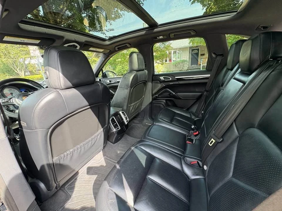 2015 Porsche 958 Cayenne - Image 9 of 9
