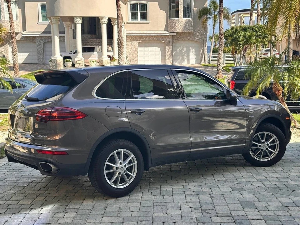 2015 Porsche 958 Cayenne Diesel - Image 8 of 24