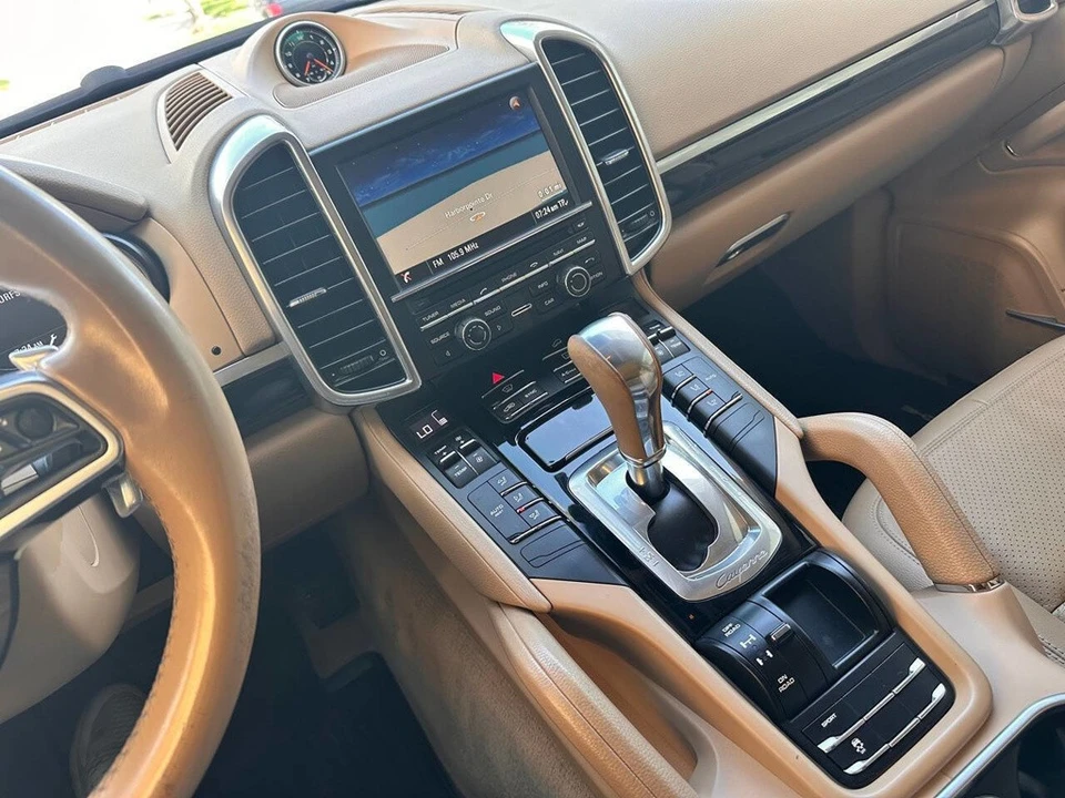 2015 Porsche 958 Cayenne Diesel - Image 18 of 24