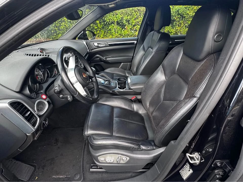 2015 Porsche 958 Cayenne S - Image 7 of 10