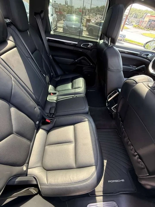 2015 Porsche 958 Cayenne S - Image 14 of 19