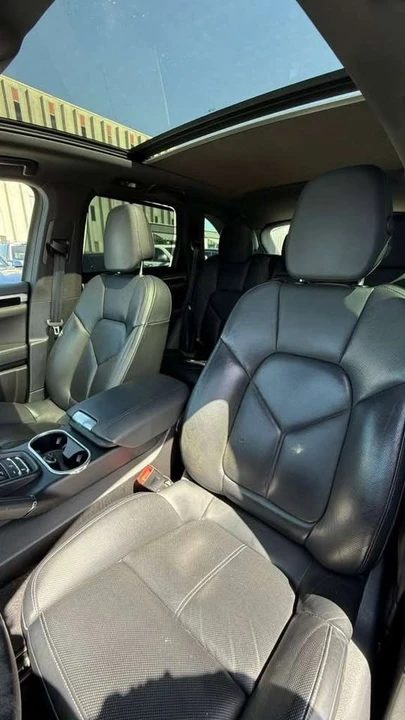 2015 Porsche 958 Cayenne S - Image 10 of 19
