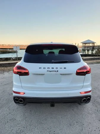 2015 Porsche 958 Cayenne S - Image 5 of 20