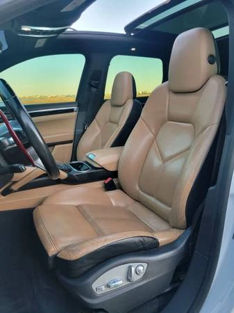 2015 Porsche 958 Cayenne S - Image 14 of 20