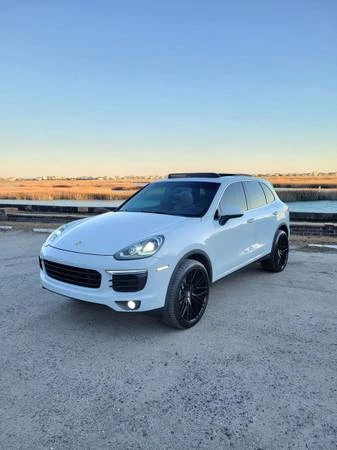 2015 Porsche 958 Cayenne S - Image 2 of 20
