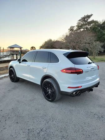 2015 Porsche 958 Cayenne S - Image 6 of 20