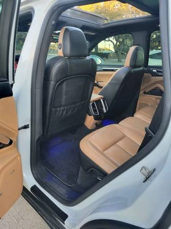2015 Porsche 958 Cayenne S - Image 17 of 20