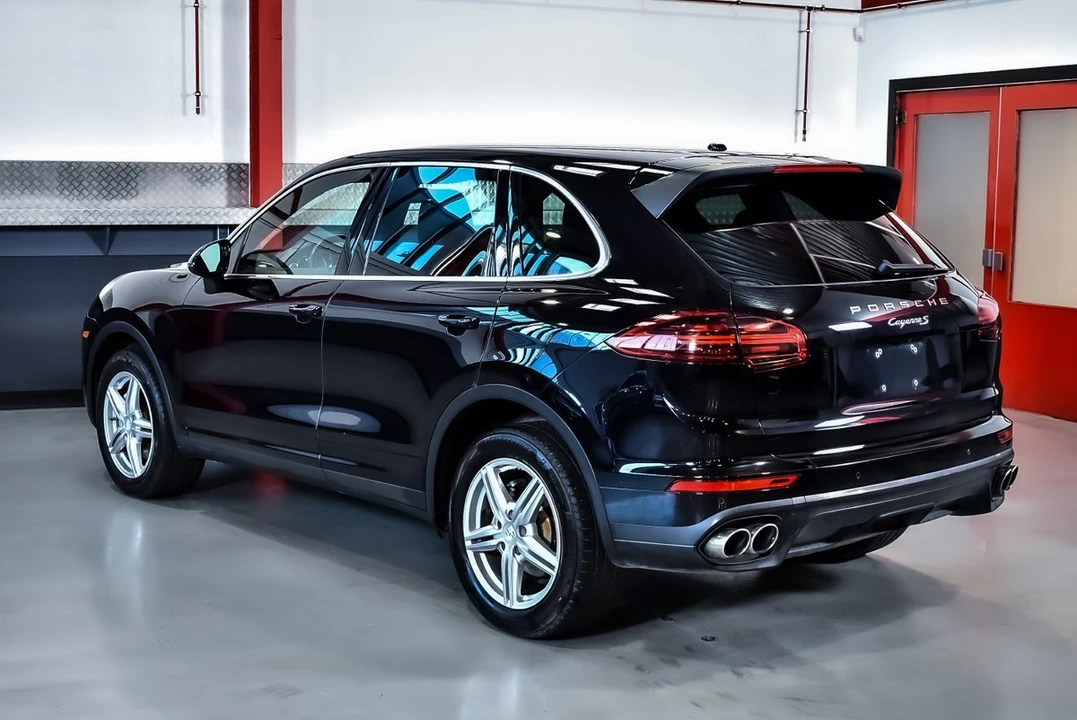 2015 Porsche 958 Cayenne S - Image 16 of 30
