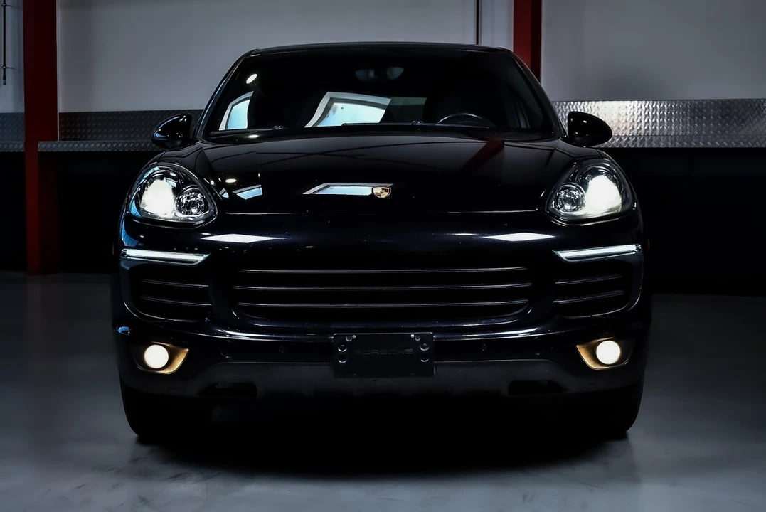 2015 Porsche 958 Cayenne S - Image 27 of 30