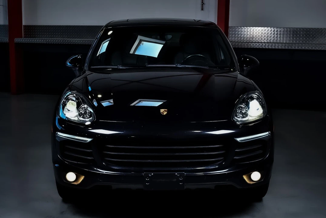 2015 Porsche 958 Cayenne S - Image 26 of 30