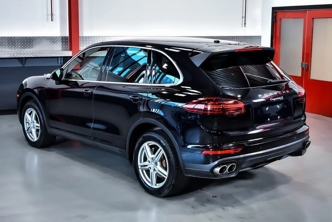 2015 Porsche 958 Cayenne S - Image 15 of 30