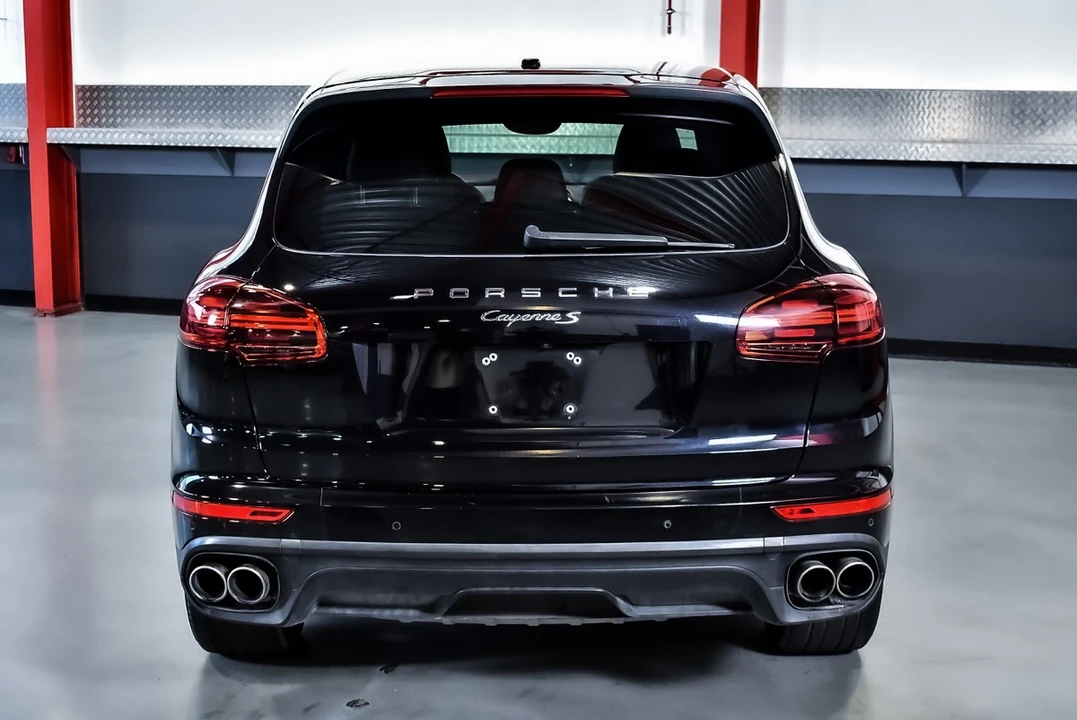 2015 Porsche 958 Cayenne S - Image 13 of 30