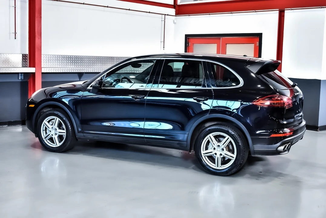 2015 Porsche 958 Cayenne S - Image 18 of 30