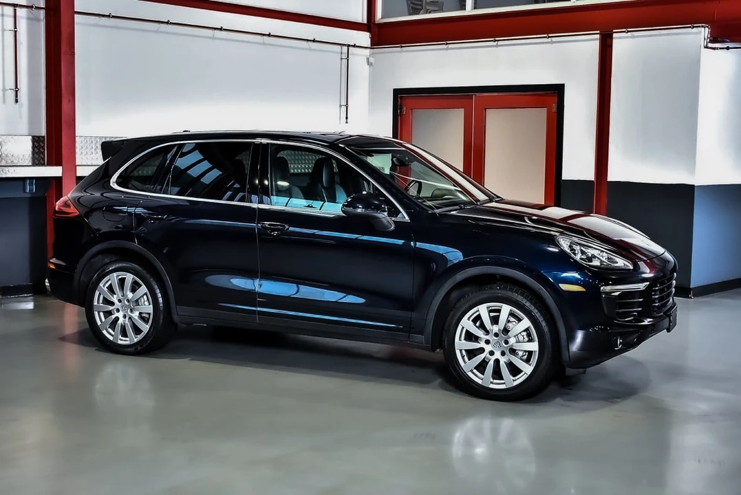 2015 Porsche 958 Cayenne S - Image 11 of 31