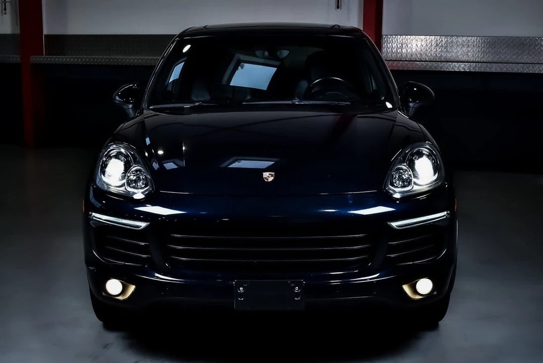 2015 Porsche 958 Cayenne S - Image 3 of 31