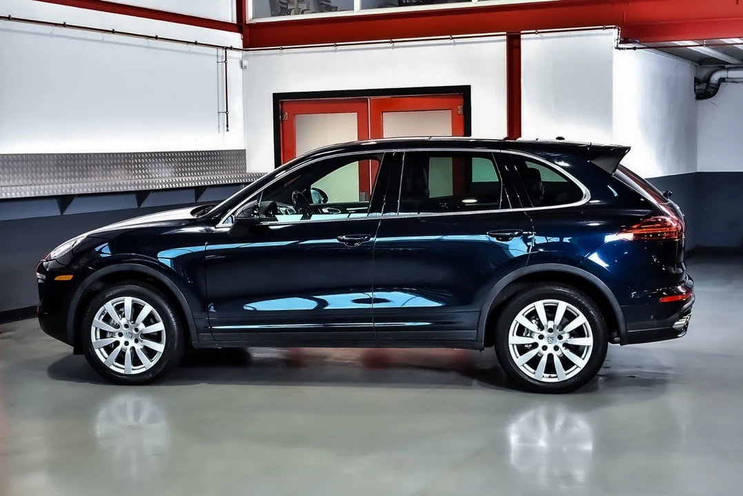 2015 Porsche 958 Cayenne S - Image 25 of 31