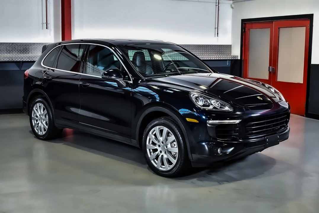 2015 Porsche 958 Cayenne S - Image 8 of 31