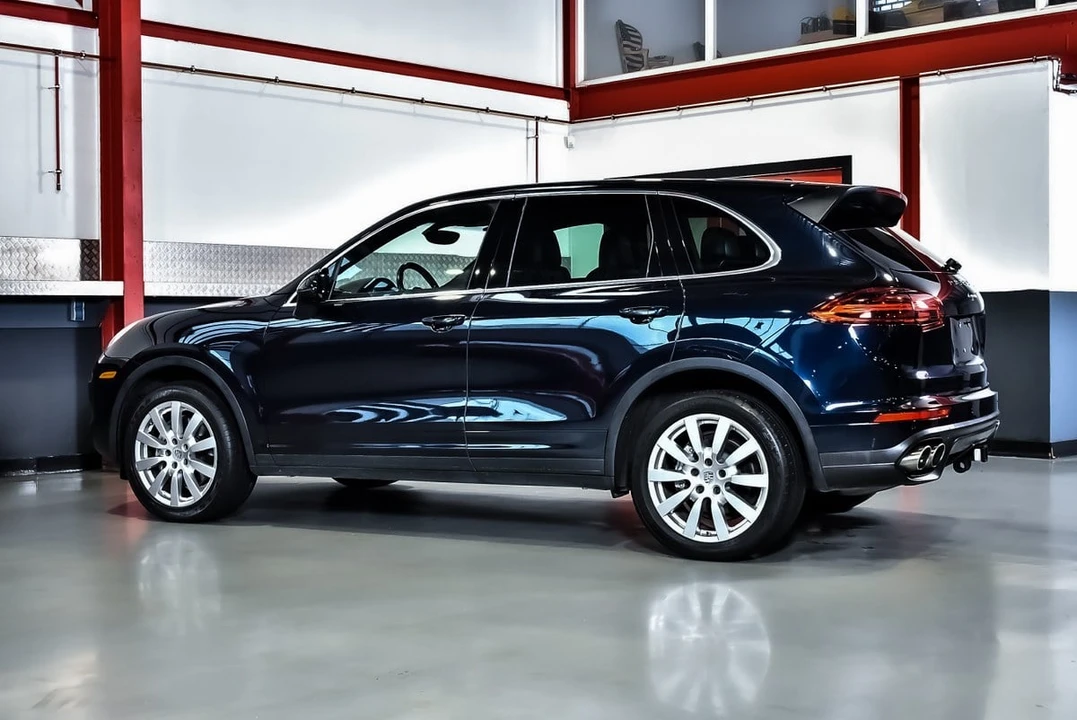 2015 Porsche 958 Cayenne S - Image 24 of 31