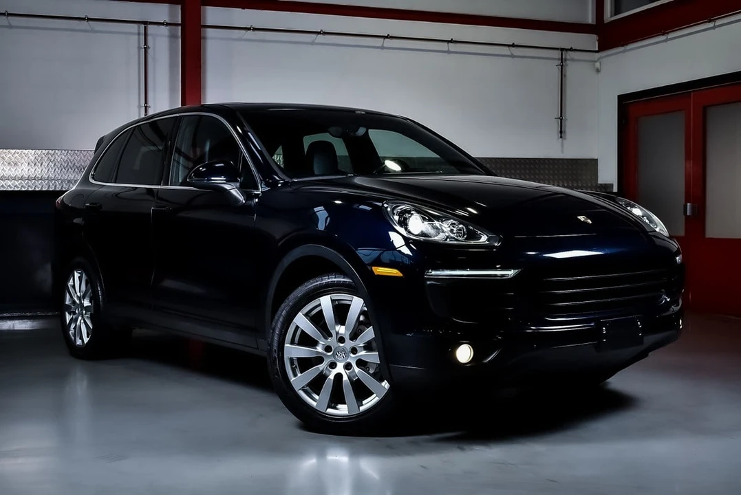 2015 Porsche 958 Cayenne S - Image 10 of 31