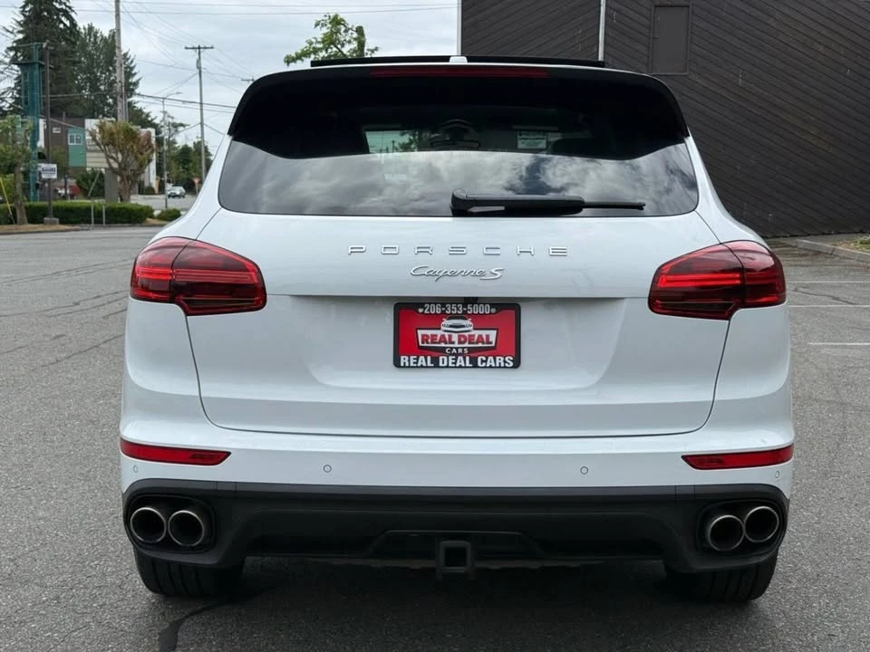 2015 Porsche 958 Cayenne S - Image 5 of 20