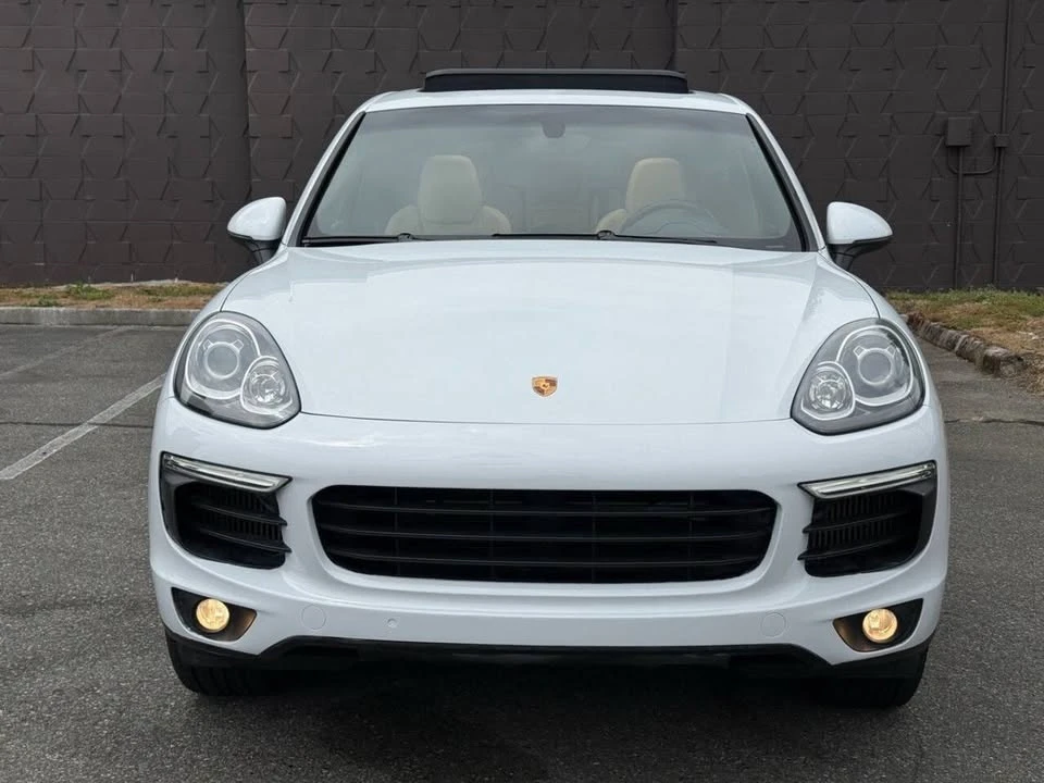 2015 Porsche 958 Cayenne S - Image 2 of 20