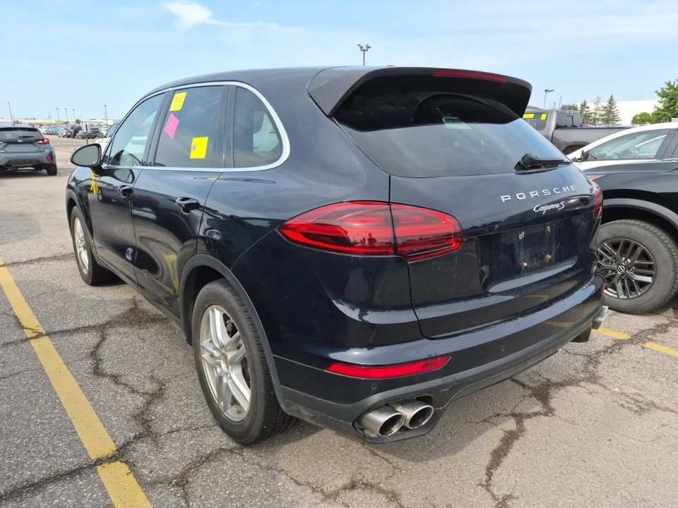 2015 Porsche 958 Cayenne S - Image 3 of 8