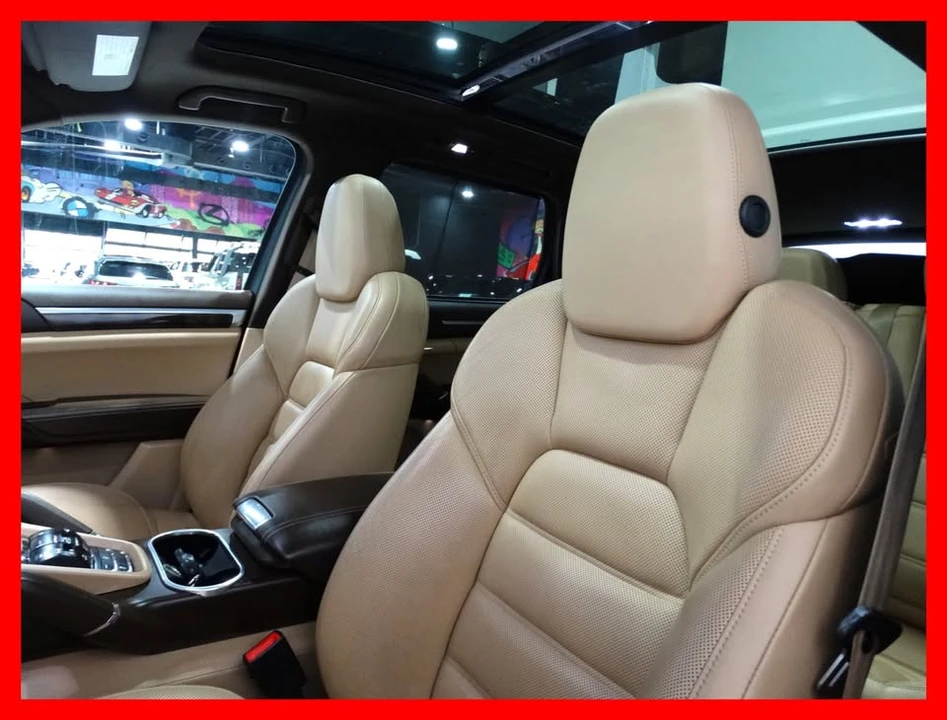2015 Porsche 958 Cayenne S - Image 11 of 18