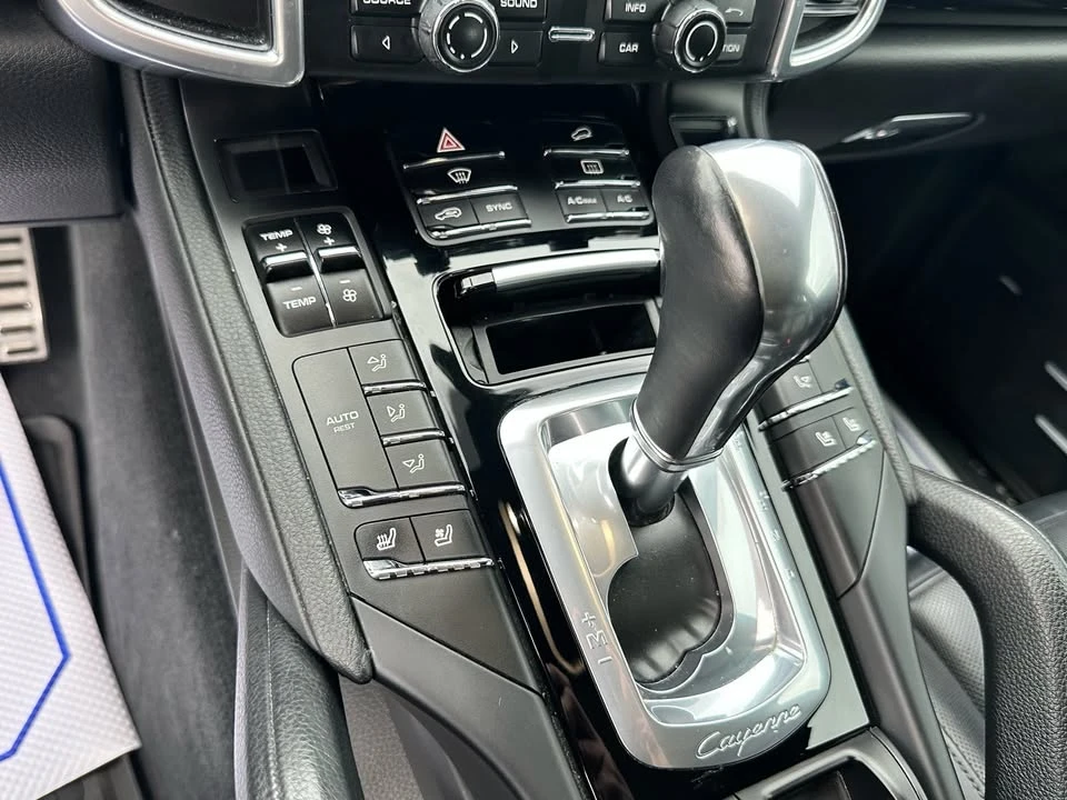 2015 Porsche 958 Cayenne S - Image 12 of 18