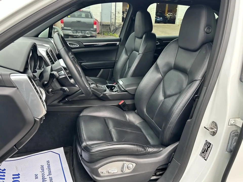 2015 Porsche 958 Cayenne S - Image 7 of 18