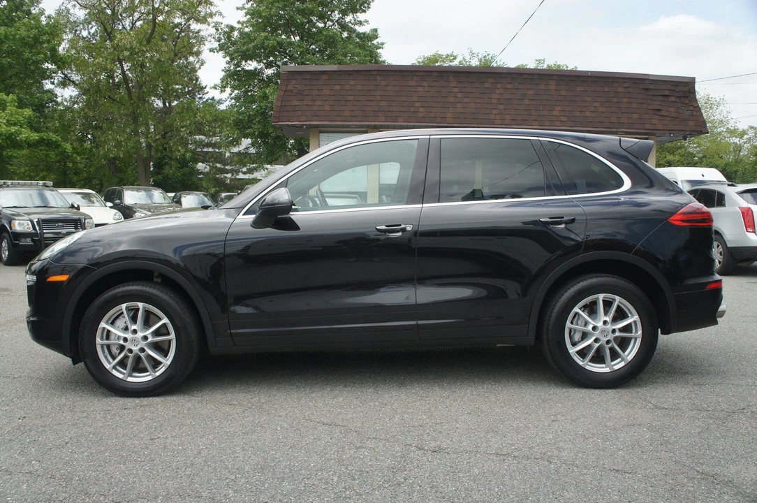 2015 Porsche 958 Cayenne S - Image 11 of 26