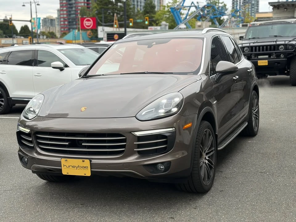2015 Porsche 958 Cayenne - Image 4 of 17