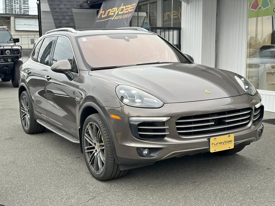 2015 Porsche Cayenne - Image 1 of 15
