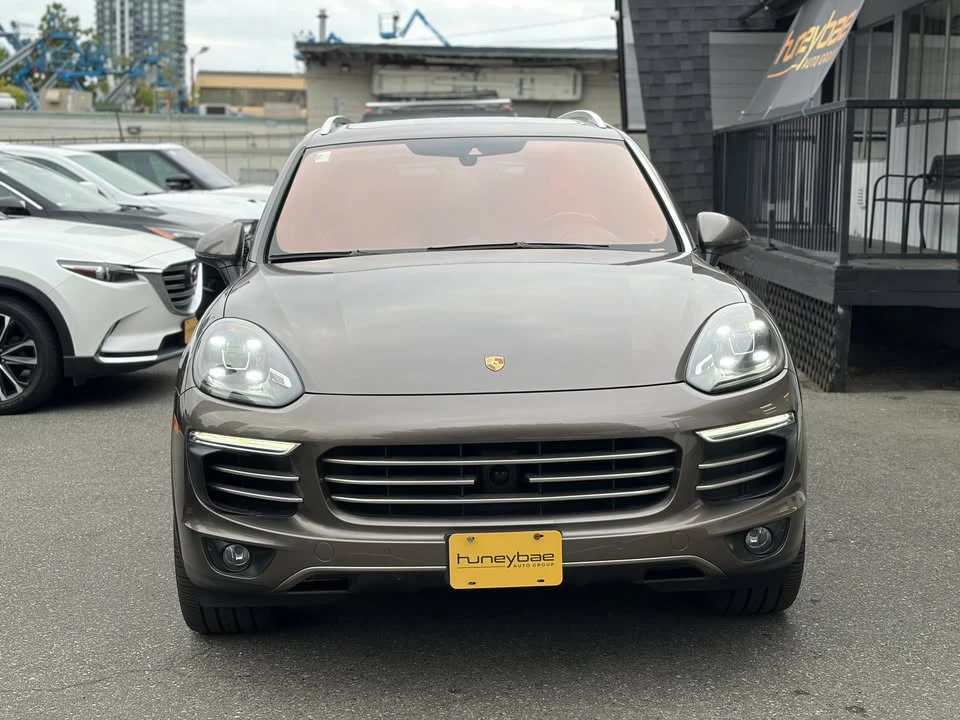 2015 Porsche Cayenne - Image 2 of 15