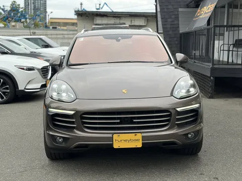 2015 Porsche Cayenne - Image 2 of 15