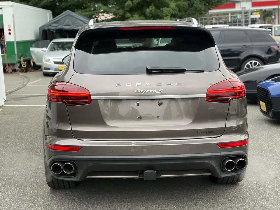 2015 Porsche Cayenne - Image 4 of 15