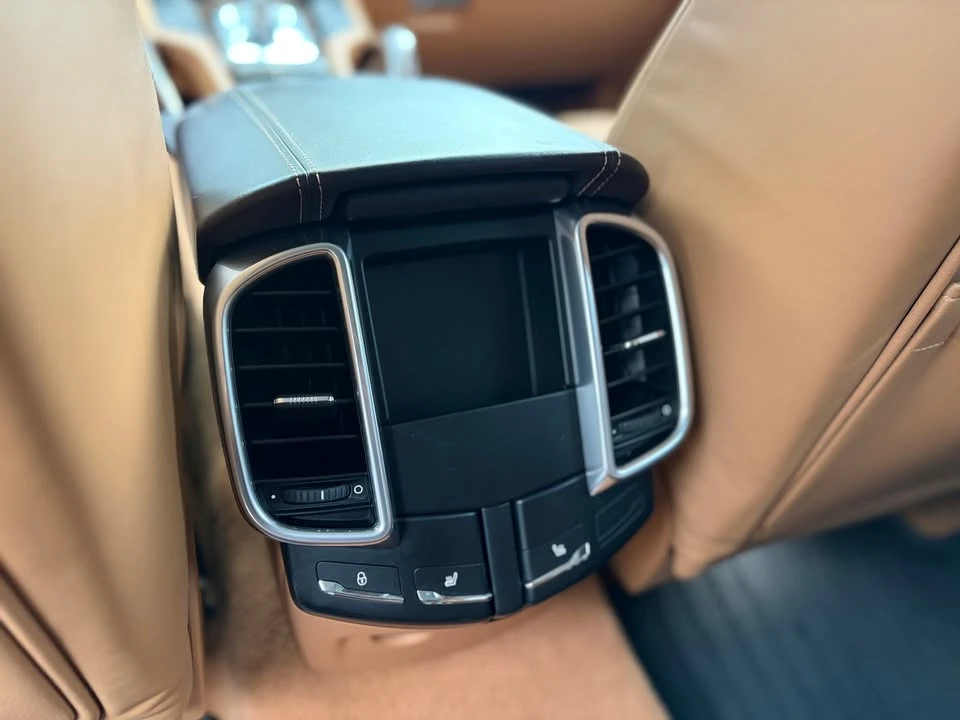 2015 Porsche Cayenne - Image 15 of 15