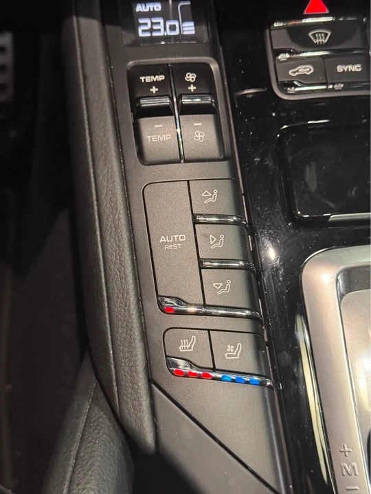 2015 Porsche 958 Cayenne S - Image 15 of 20