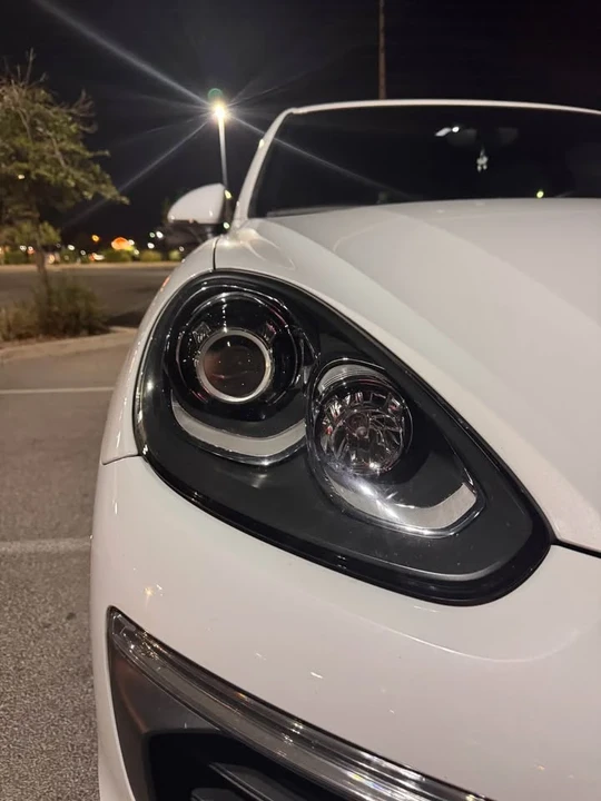 2015 Porsche 958 Cayenne S - Image 11 of 20