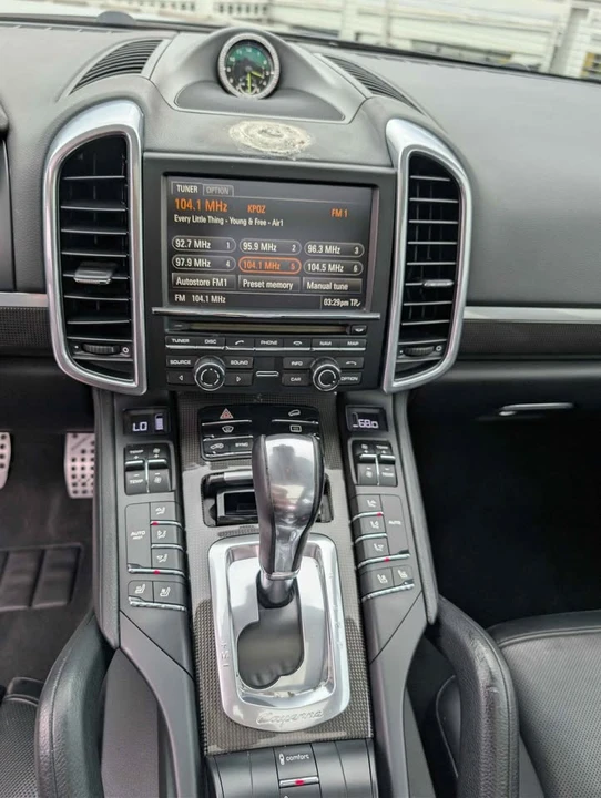 2015 Porsche 958 Cayenne - Image 10 of 14