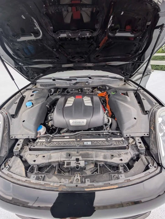 2015 Porsche 958 Cayenne - Image 11 of 14