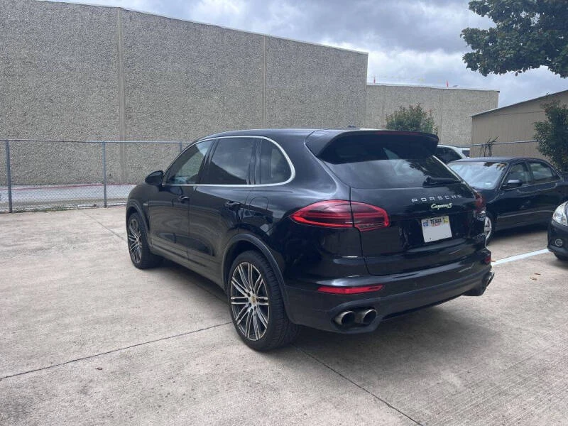 2015 Porsche 958 Cayenne - Image 3 of 24