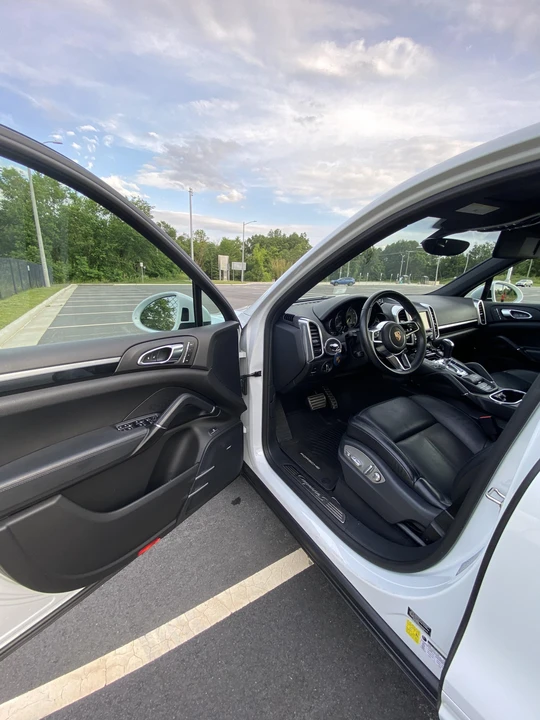 2015 Porsche 958 Cayenne S - Image 28 of 31