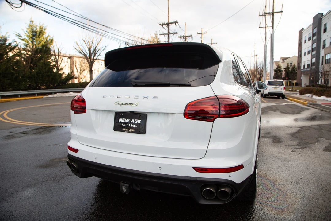 2015 Porsche 958 Cayenne S - Image 15 of 31