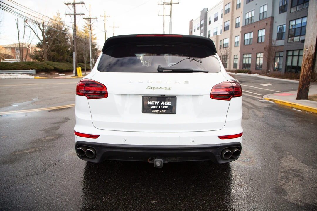 2015 Porsche 958 Cayenne S - Image 16 of 31