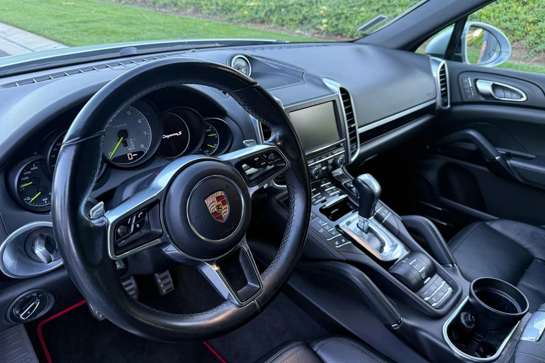 2015 Porsche 958 Cayenne S - Image 24 of 31