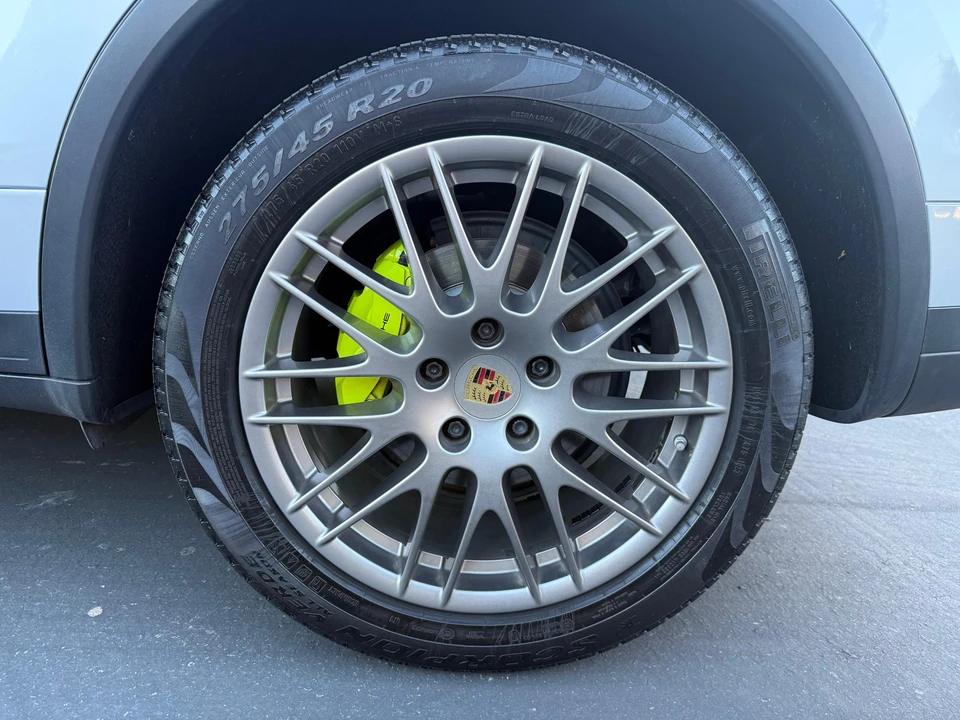 2015 Porsche 958 Cayenne S - Image 21 of 31