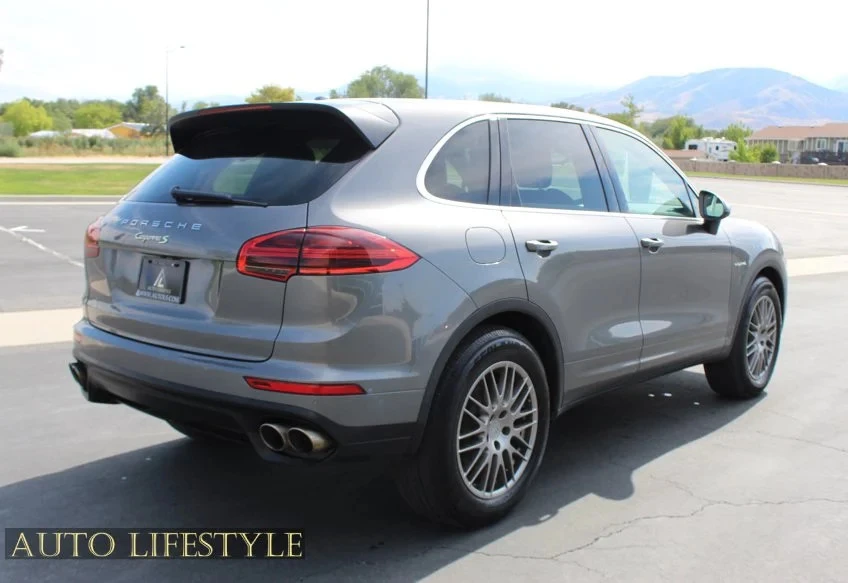 2015 Porsche 958 Cayenne - Image 9 of 31