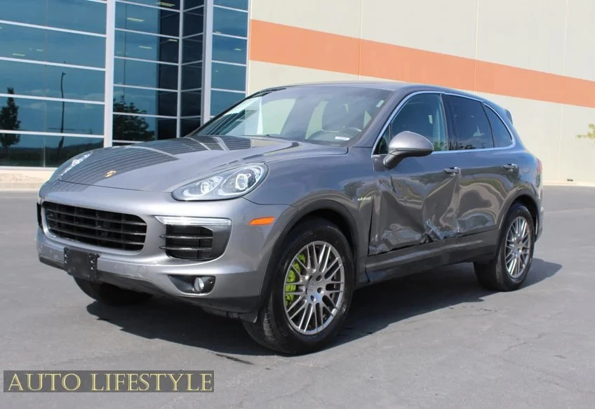 2015 Porsche 958 Cayenne - Image 4 of 31